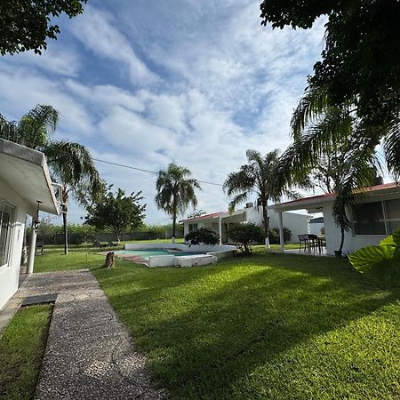 Villa Residencial Aereo Albatros Tequesquitengo Exterior photo
